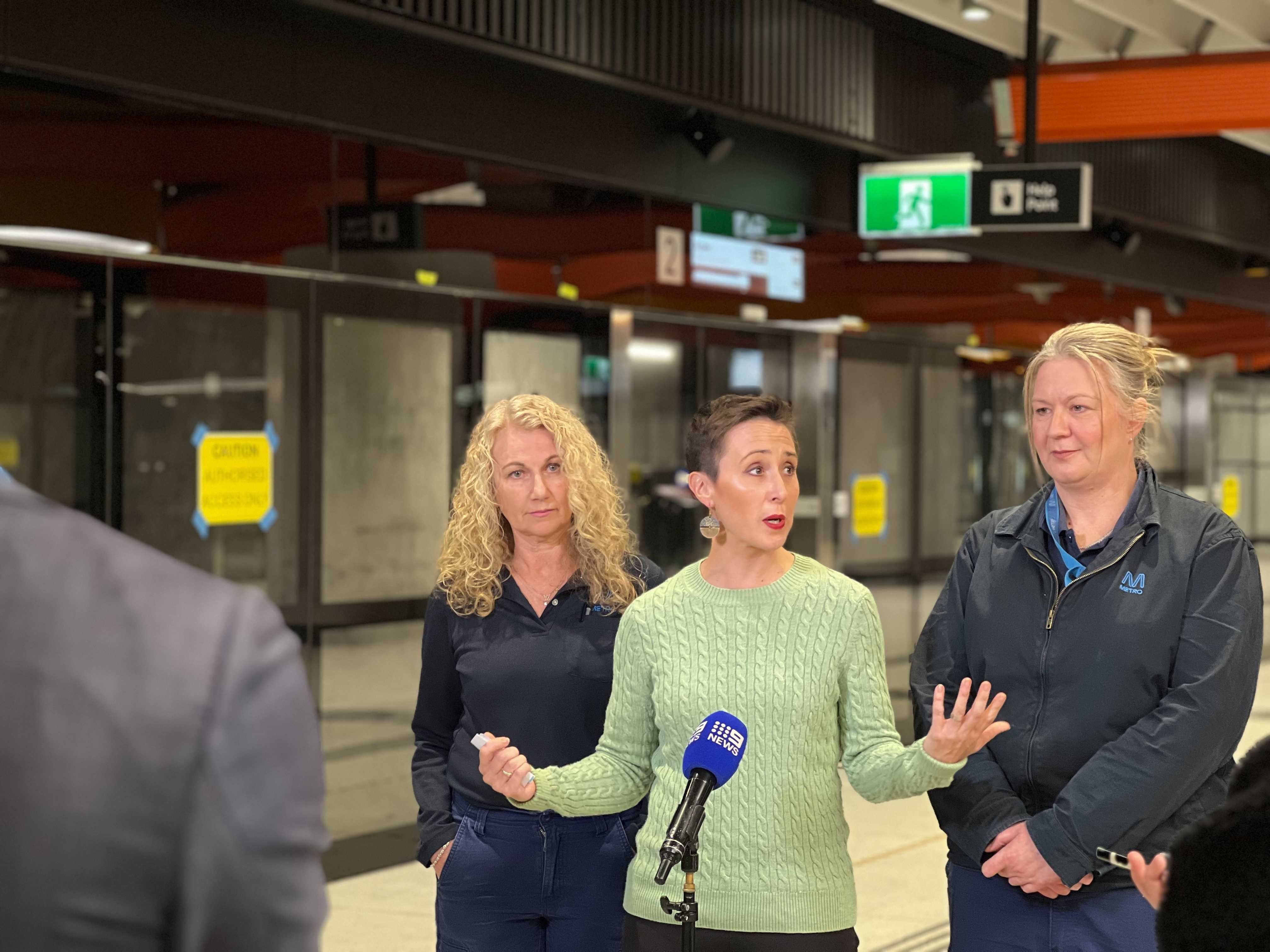 Minister Gabrielle Williams with drivers Lyndel Connolly (left) and Cindy Champness. 